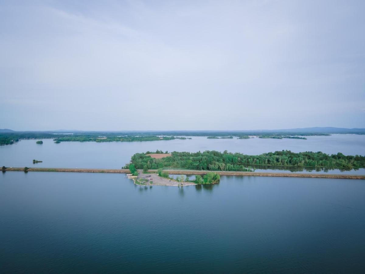 Weiss Lake Lodge Centre ภายนอก รูปภาพ